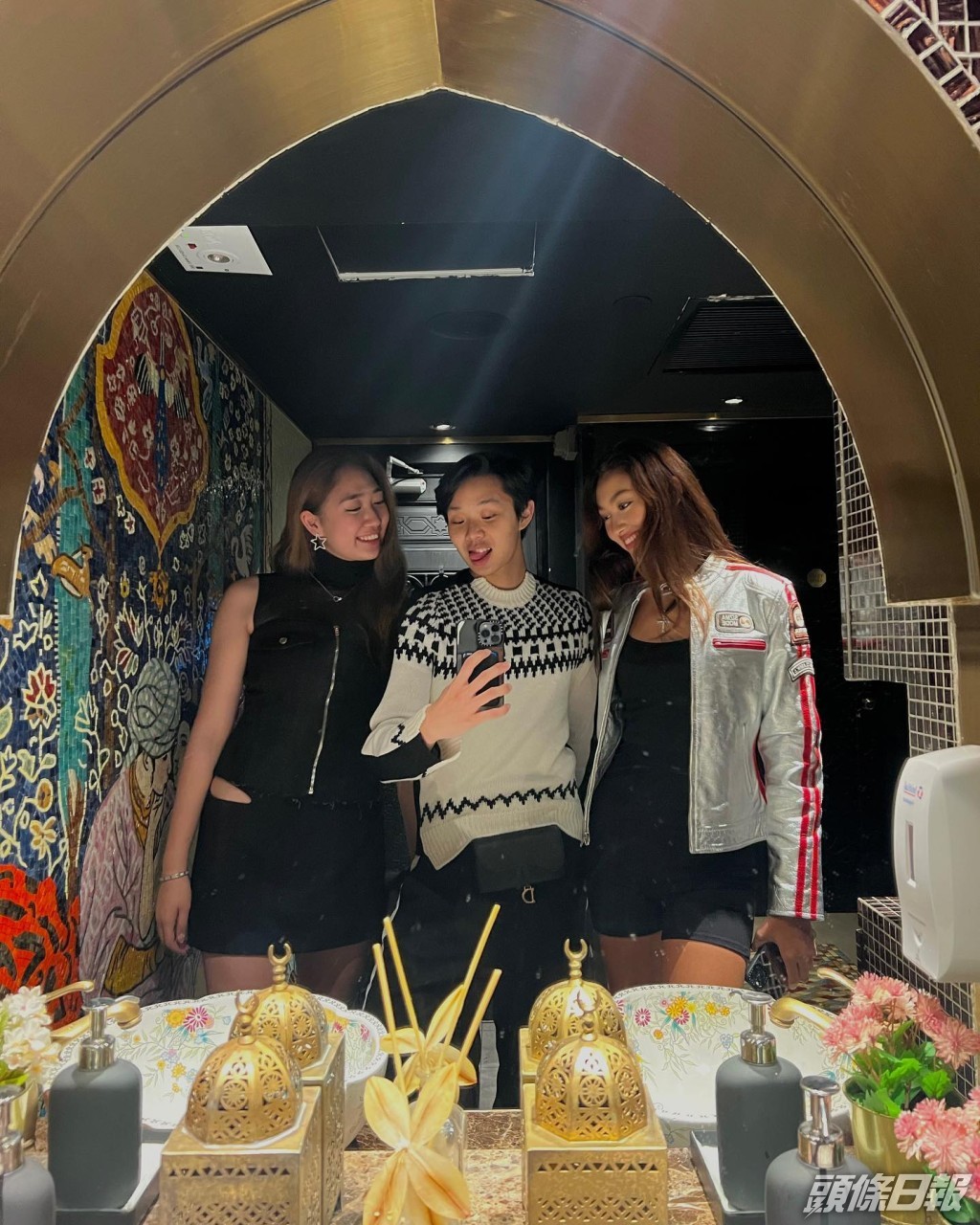 任晴佳（右）遺傳到父母的好基因。